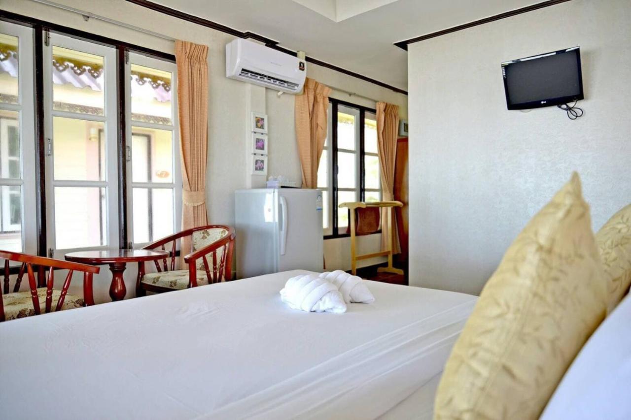 The Iris Resort Chao Lao Beach Extérieur photo